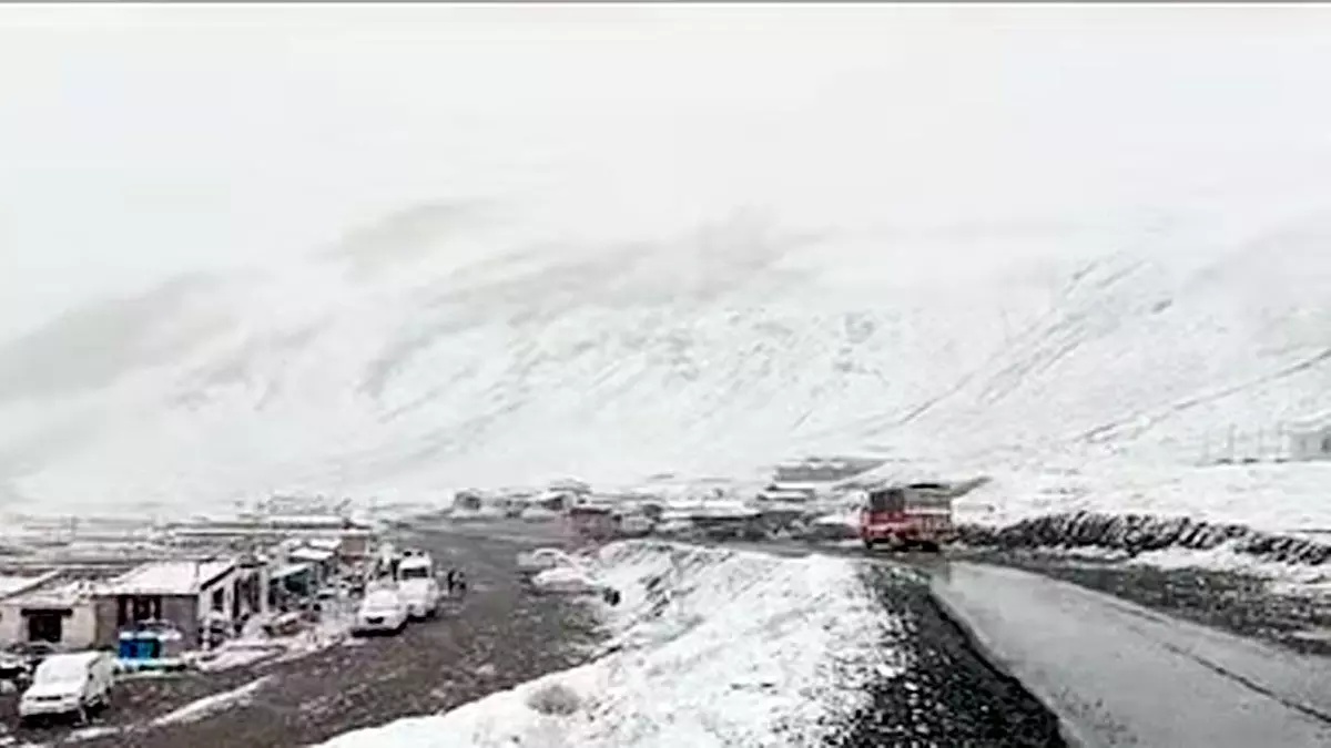 उच्च पर्वतीय कई भागों में ताजा बर्फबारी दर्ज, निचले क्षेत्रों में हल्की बारिश