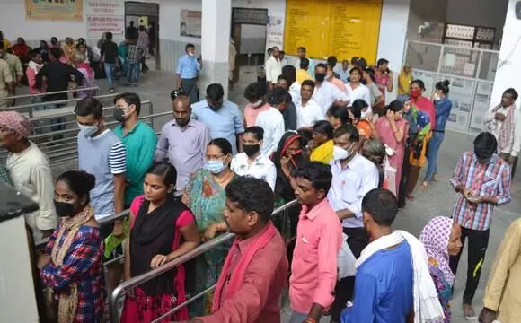 सरकारी अस्पतालों की ओपीडी में वायरल पीड़ितों की भरमार