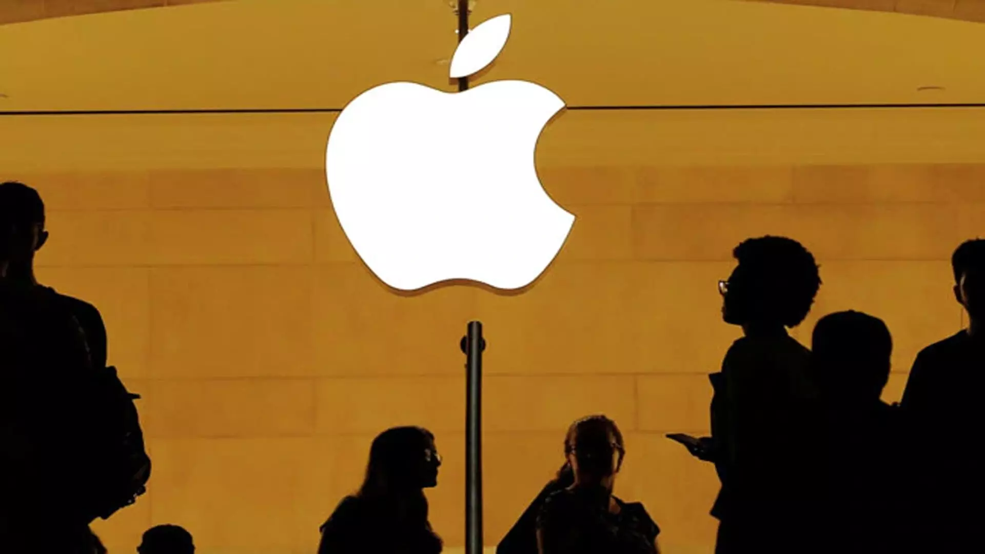 Apple को iPhone को लेकर कई मुकदमों का सामना करना पड़ रहा
