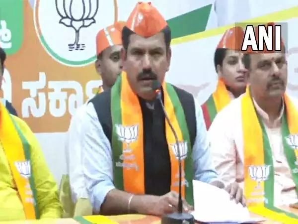 कर्नाटक बीजेपी प्रमुख ने पार्टी के मीडिया सेंटर का किया उद्घाटन