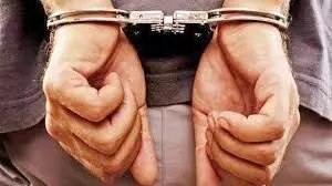 कोतवाली थाना पुलिस ने दो किलो 160 ग्राम गांजा के साथ तस्कर को गिरफ्तार किया