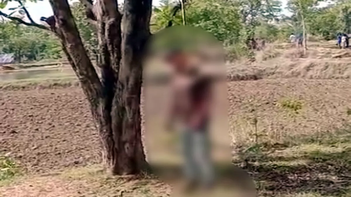 20 वर्षीय युवक का शव पेड़ पर लटका मिला ,परिजनों ने जताई हत्या की आशंका