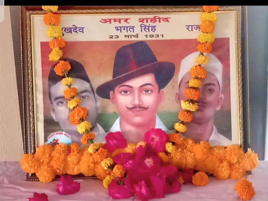 बलिदान दिवस पर आयोजित संगोष्ठी में याद किये गए भगत सिंह, राजगुरु और सुखदेव