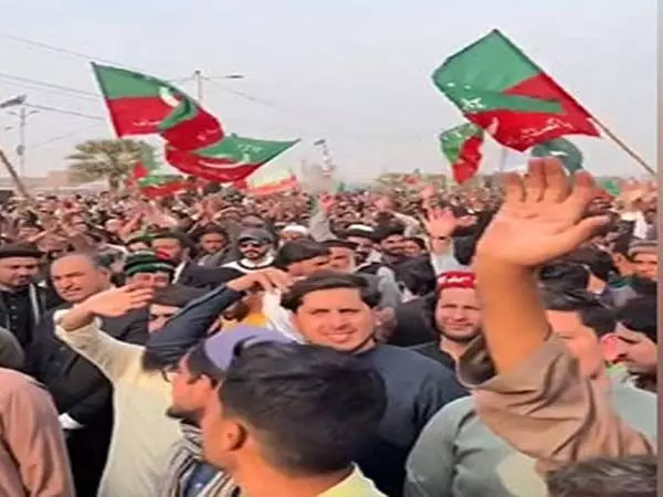 पाकिस्तान तहरीक-ए-इंसाफ इस्लामाबाद में चुनावी धांधली के खिलाफ सार्वजनिक रैली आयोजित करेगी