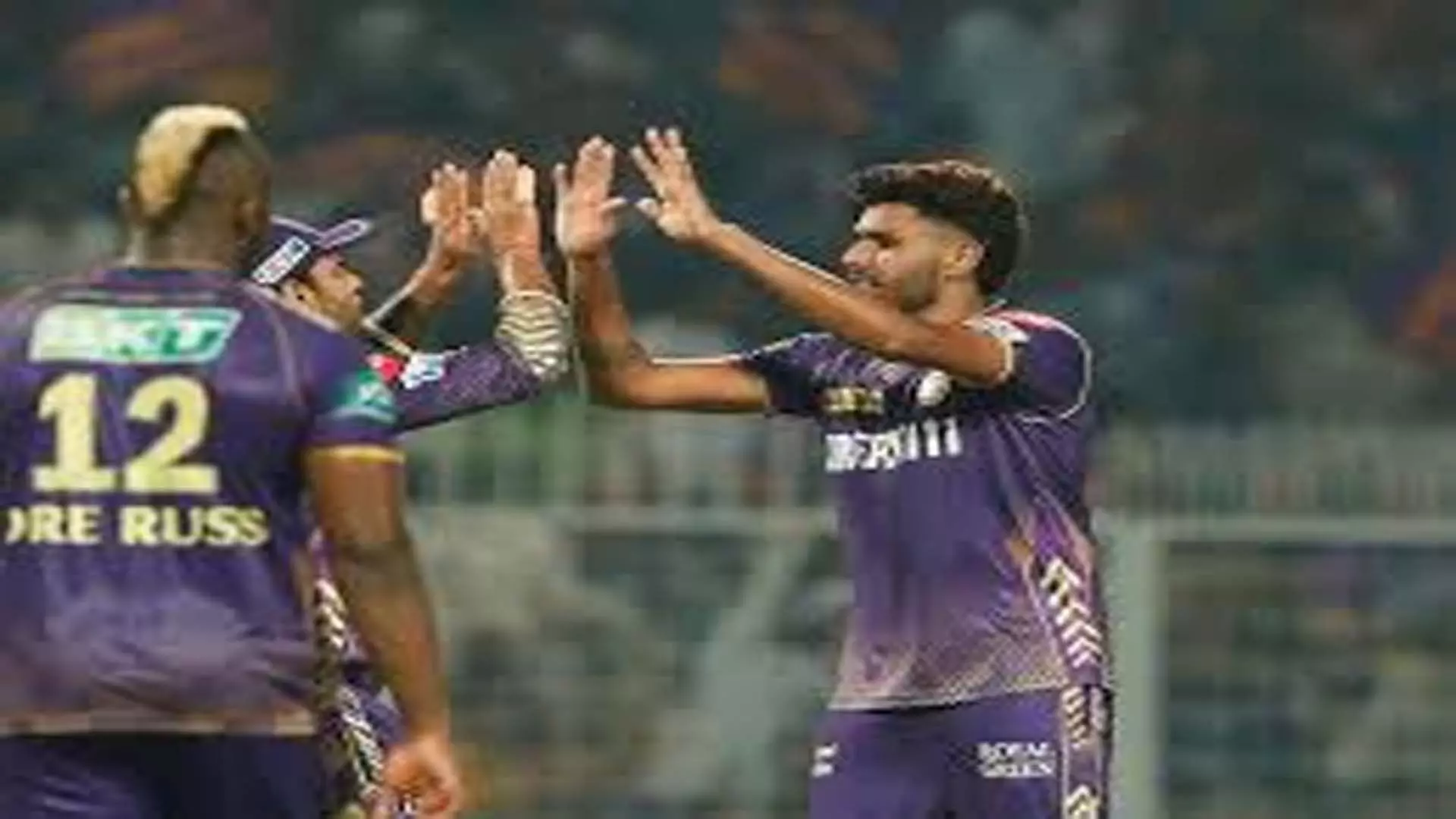 आखिरी ओवर के रोमांचक मुकाबले में कोलकाता ने हैदराबाद को 4 रन से हराया