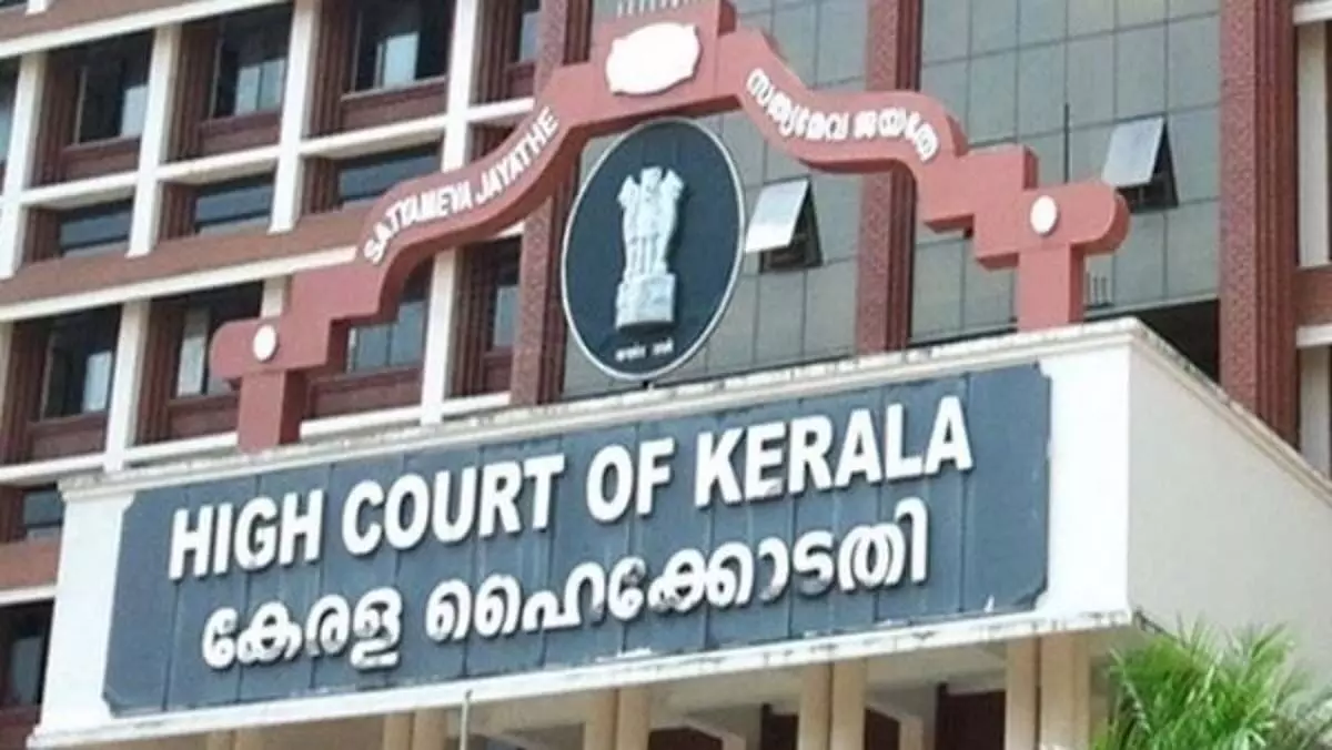 भूमि मालिक की अनुमति के बिना शव को दफनाना परित्याग के समान: केरल उच्च न्यायालय