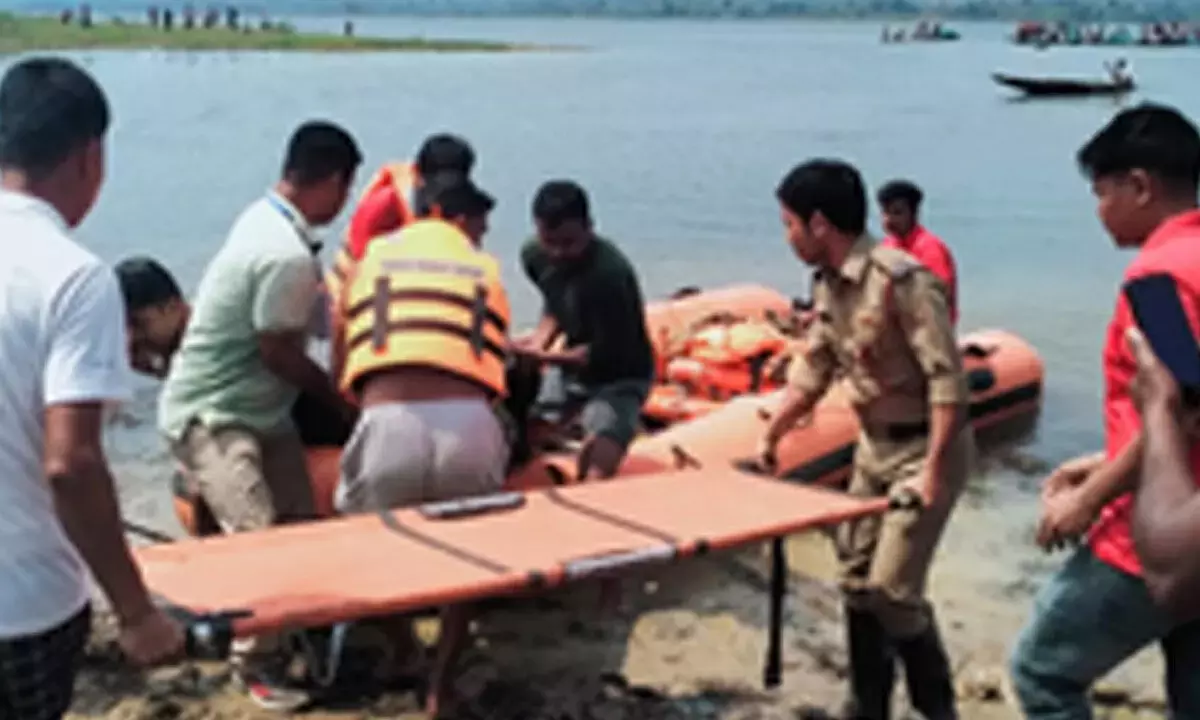 त्रिपुरा की डंबूर झील में चार मछुआरों के मरने की आशंका