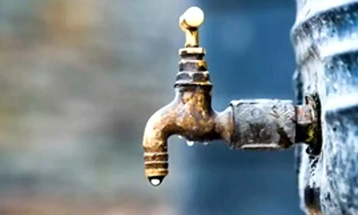 लगभग 80 प्रतिशत आबादी के पास पीने योग्य पानी तक पहुंच नहीं