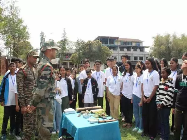 भारतीय सेना ने डिगबोई में छात्रों में देशभक्ति की भावना जगाने के लिए कार्यशाला आयोजित की