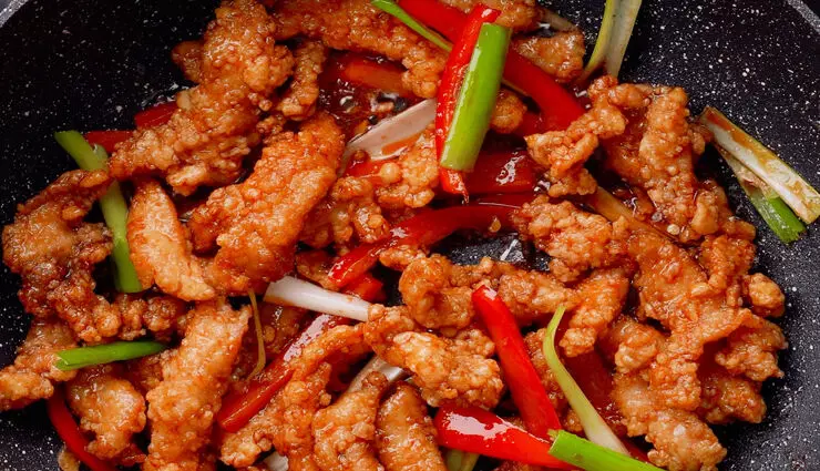 रेसिपी- स्वादिष्ट और रसदार कुरकुरा चीनी कटा हुआ चिकन