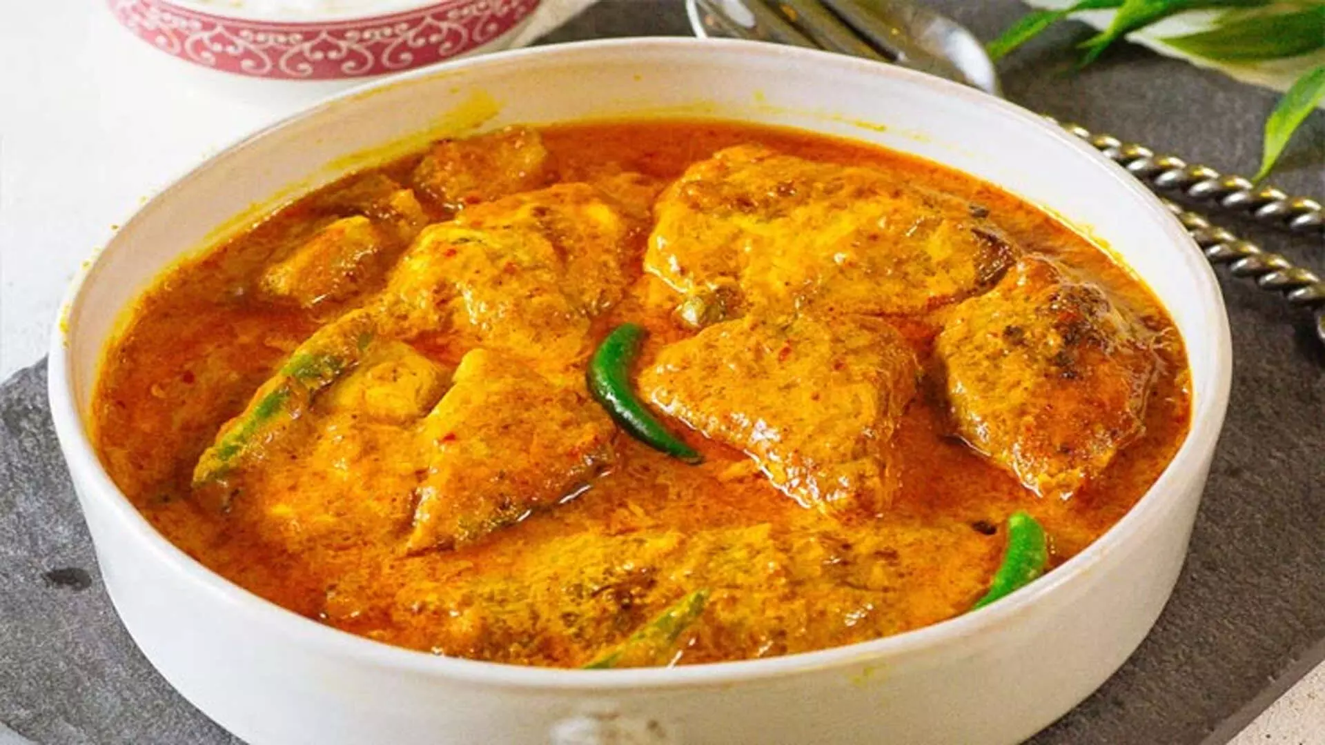 बंगाली लोकप्रिय डिश चिंगरी मलाई करी से बनाएं खाने को खास, रेसिपी