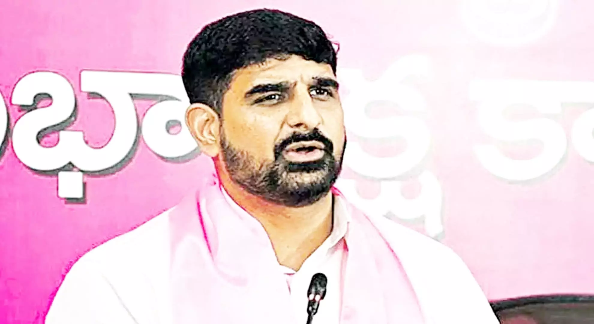हुजूराबाद विधायक पदी कौशिक ने कांग्रेस में शामिल होने पर दी सफाई