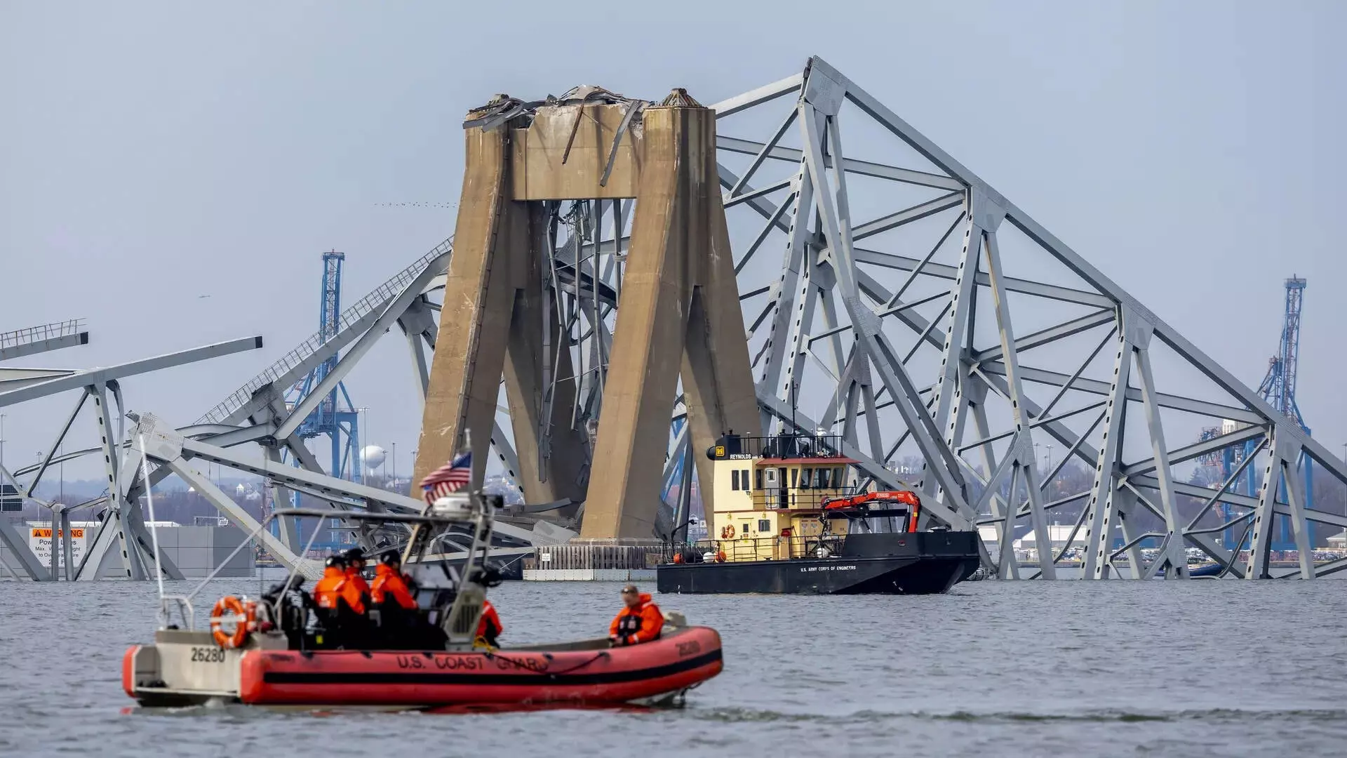 बाल्‍टीमोर शहर में बड़ा हादसा, जहाज की टक्कर से ढह गया पुल, 6 लोगों की मौत