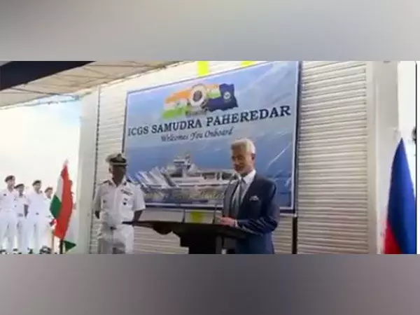 जयशंकर ने मनीला में भारतीय तटरक्षक जहाज समुद्र पहरेदार का किया दौरा