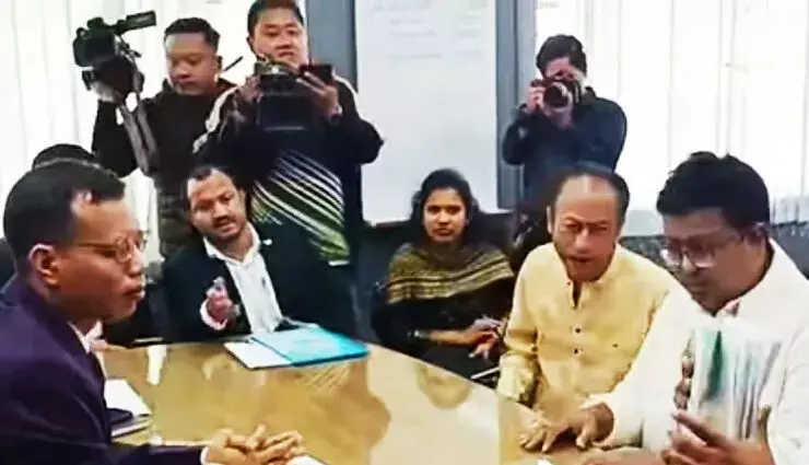 आरपीआई-ए उम्मीदवार ने इनर मणिपुर लोकसभा सीट के लिए नामांकन दाखिल