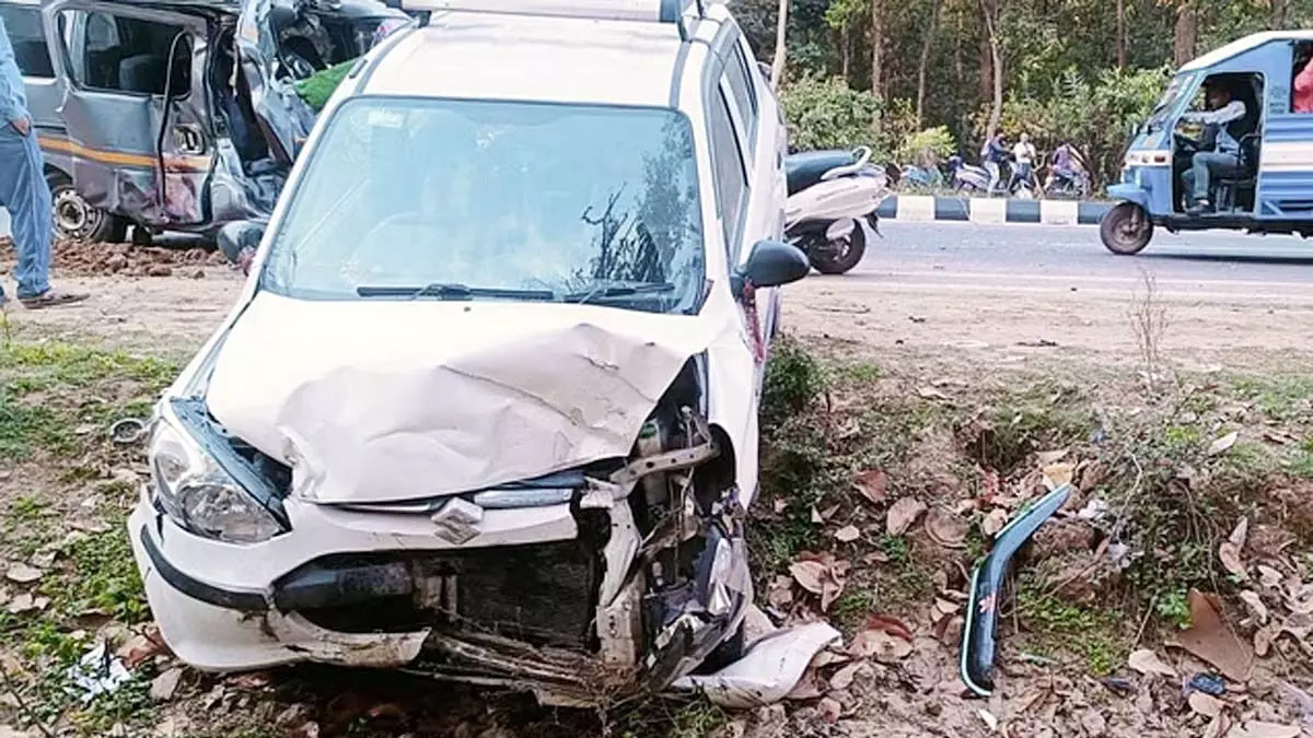 Dehradun Accident:  वाहनों की टक्कर में एक बच्चे समेत तीन की मौत, छह घायल