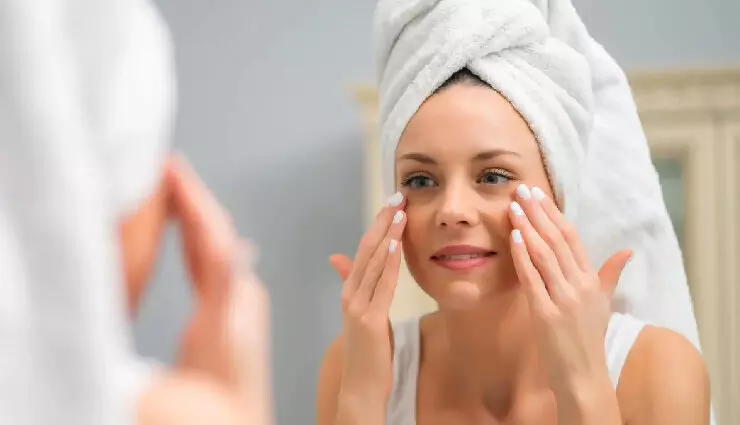 चमकती त्वचा के लिए 5 सबसे प्रभावी घरेलू उपचार
