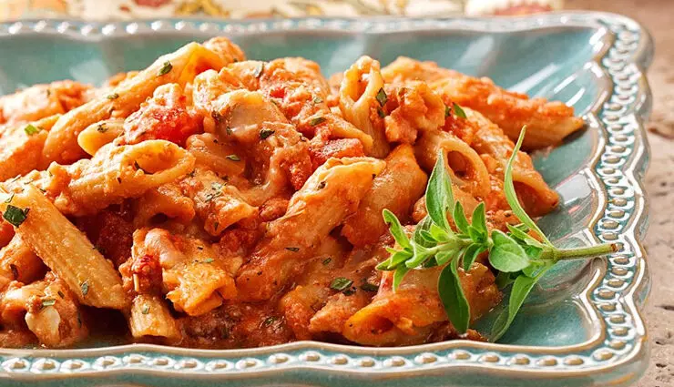 रेसिपी- रेस्टोरेंट स्टाइल फोर चीज़ पास्ता बनाने में आसान