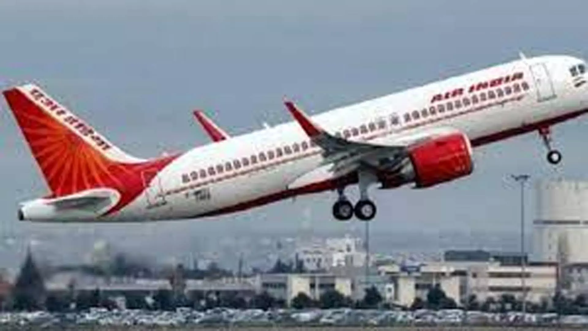 एयर इंडिया  विदेशी उड़ान संचालित ,नशे में पाए  पायलट को बर्खास्त किया