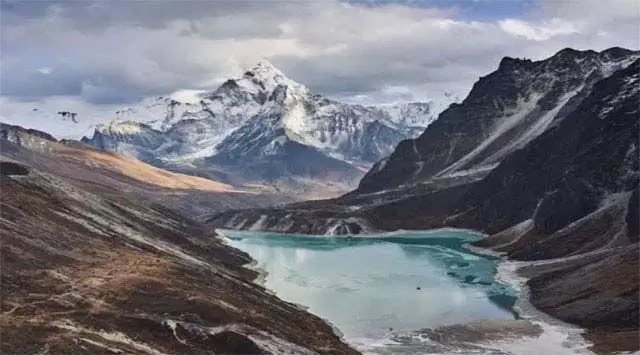 उत्तराखंड सरकार ने अत्यंत जोखिम वाली पांच हिमनद झीलों का आकलन के लिए विशेषज्ञों के दो दल गठित किए