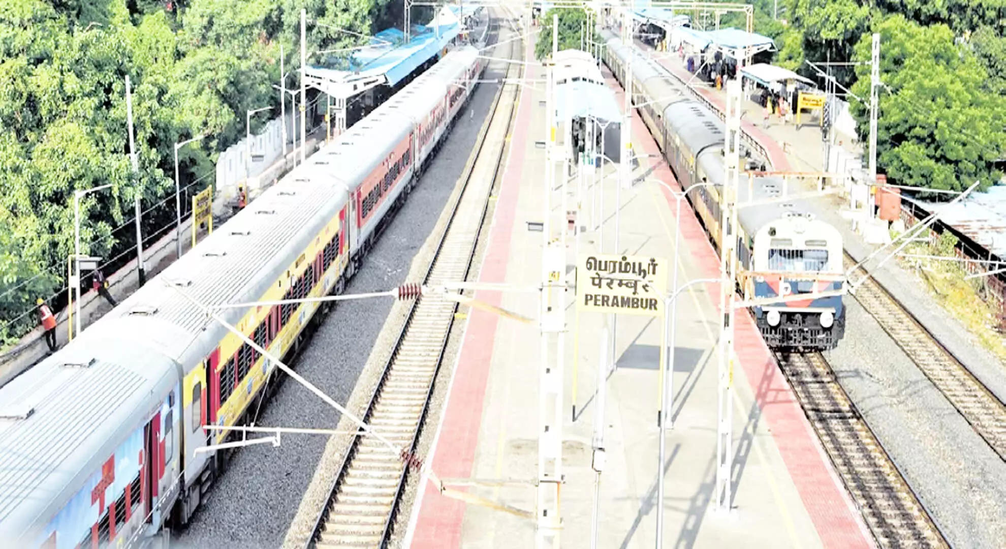 मद्रास HC ने विकलांगों के अनुकूल रेलवे स्टेशनों, ट्रेनों की मांग करने वाली जनहित याचिका पर भारतीय रेलवे को नोटिस देने का आदेश दिया