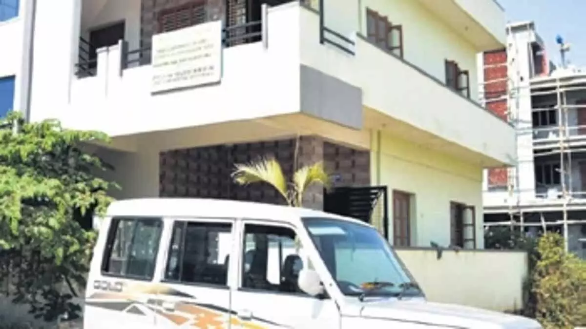 कर्नाटक में 13 अधिकारियों पर छापे में 36 करोड़ रुपये की संपत्ति का पता चला