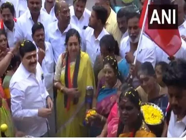 डीएमके के दक्षिण चेन्नई के उम्मीदवार ने चुनाव प्रचार शुरू किया, कहा- थपथपाकर स्वागत किया जा रहा