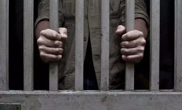 विजयवाड़ा: पीडी एक्ट के तहत अपराधी गिरफ्तार, जेल भेजा गया