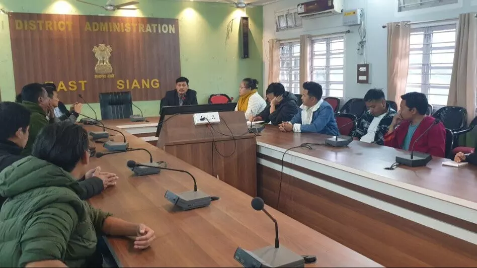 अरुणाचल के पत्रकार और पूर्वी सियांग जिला प्रशासन ने मीडिया समन्वय बैठक