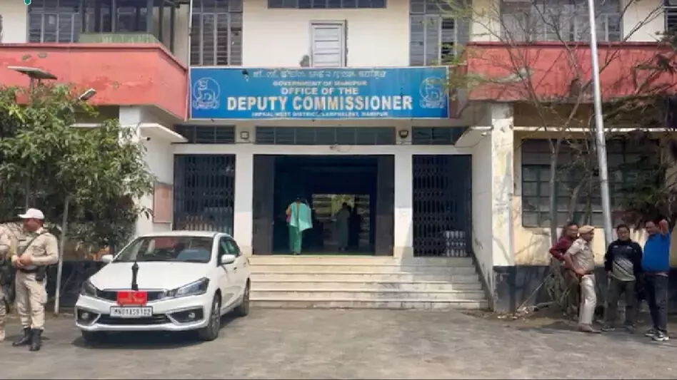 आंतरिक मणिपुर संसदीय चुनाव के लिए छह उम्मीदवारों ने नामांकन दाखिल किया