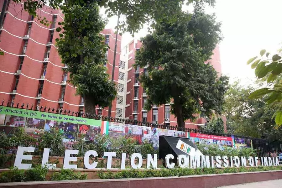 बंगाल की तीन लोकसभा सीटों पर दूसरे चरण के मतदान के लिए अधिसूचना जारी