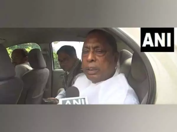 पूर्व बीजेपी नेता राम टहल चौधरी के कांग्रेस में शामिल होने के बाद बोले आलमगीर आलम