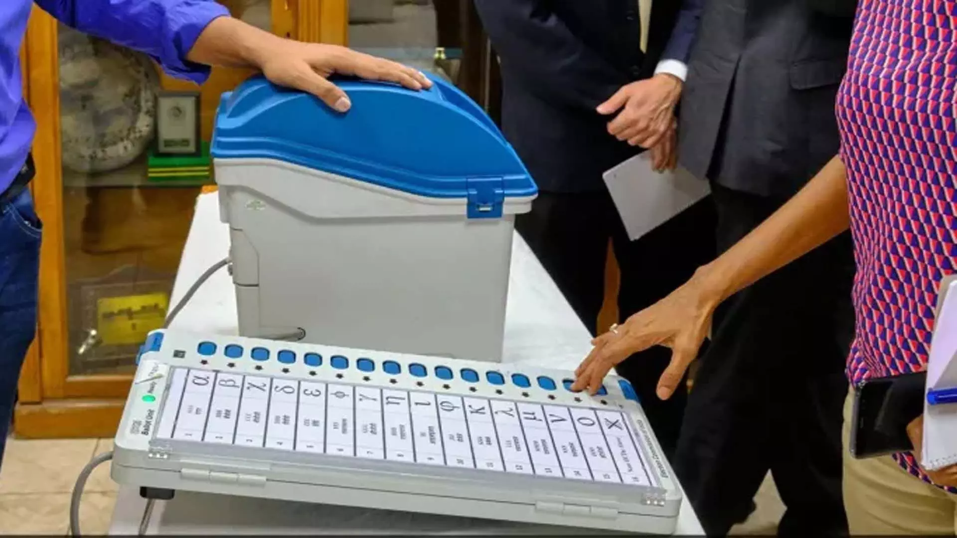 जम्मू सीट के लिए मतदान नोटिस जारी, 2 उम्मीदवारों ने दाखिल किया पर्चा
