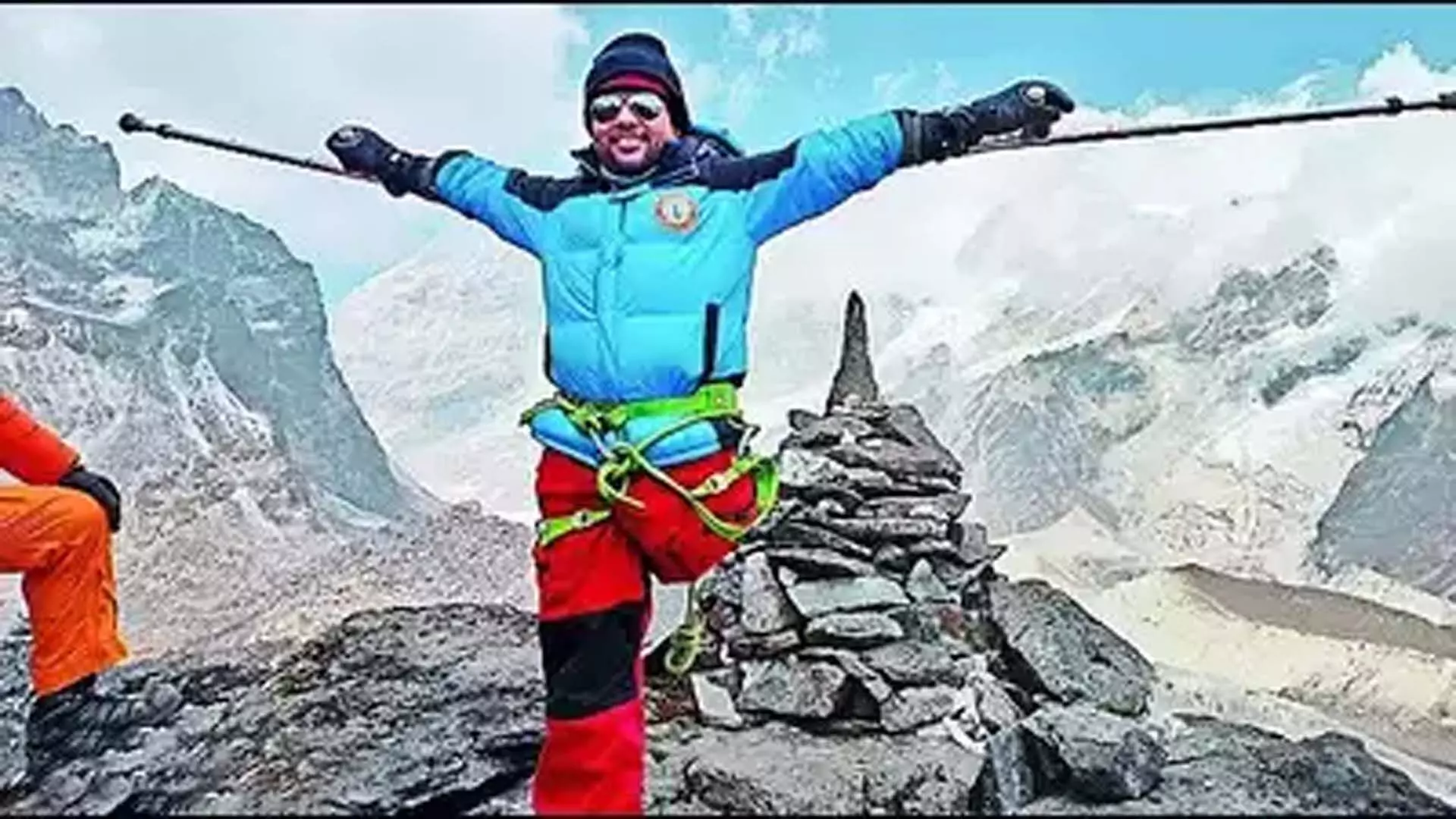 एक पैर वाले पर्वतारोही ने सिक्किम में माउंट रेनॉक को फतह किया