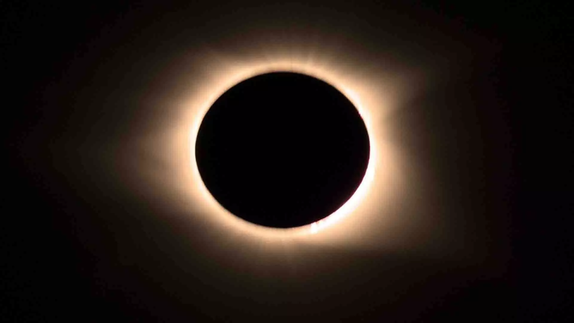 सूर्य ग्रहण अमेरिकी विमानन एजेंसी ने दुर्लभ खगोलीय घटना से पहले यात्रा चेतावनी जारी की