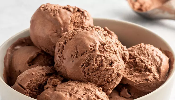 रेसिपी- सुपर क्रीमी चॉकलेट आइसक्रीम