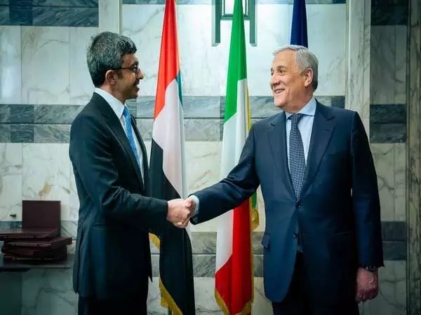 यूएई के विदेश मंत्री ने इटली के विदेश मंत्री से मुलाकात की