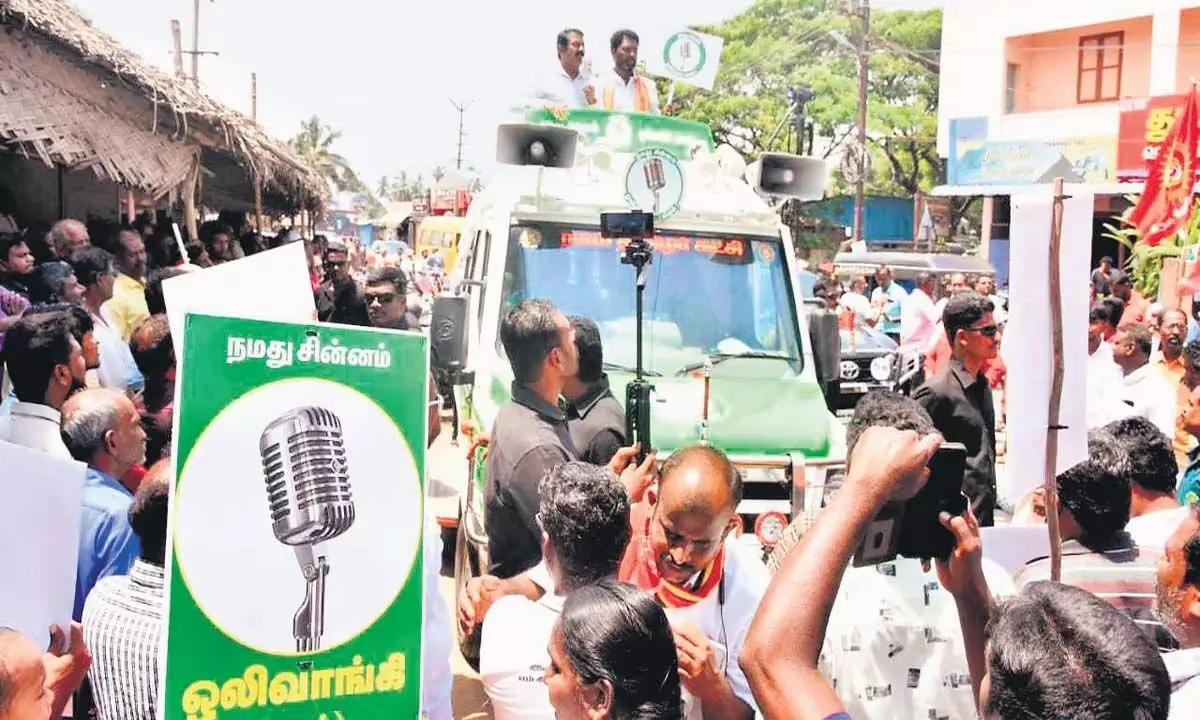 तमिलनाडु में मनरेगा में महिलाओं का उचित उपयोग नहीं: एनटीके नेता सीमान