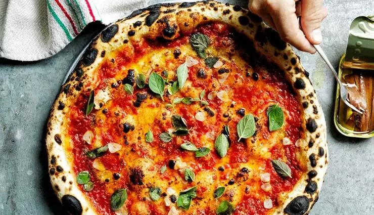 रेसिपी - पिज़्ज़ा मैरिनारा: इटली का एक स्वादिष्ट व्यंजन