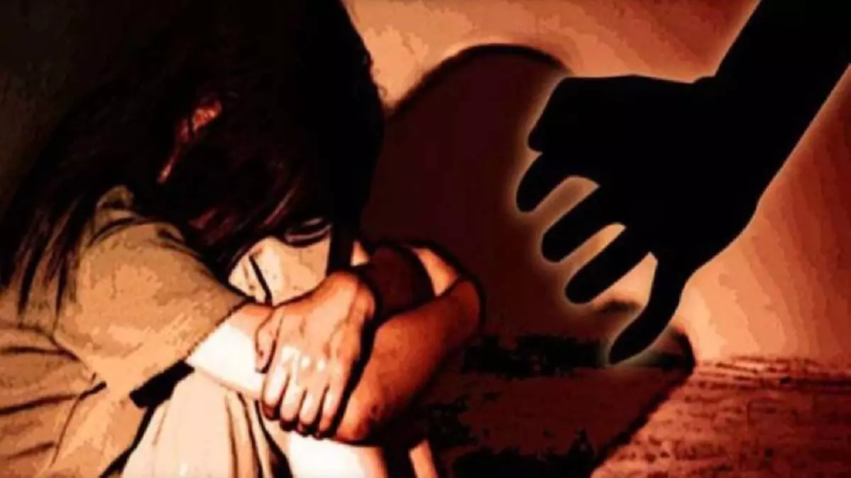 नाबालिग लड़की के साथ खेत में बलात्कार, आरोपी युवक गिरफ्तार