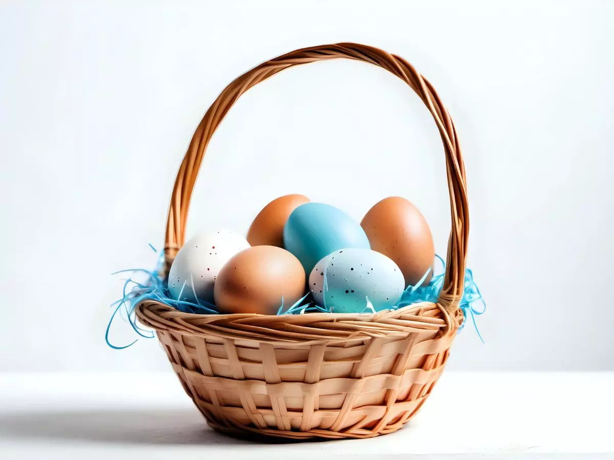 ईस्टर पर क्यों है अंडे देने की परंपरा, यहाँ जानिए