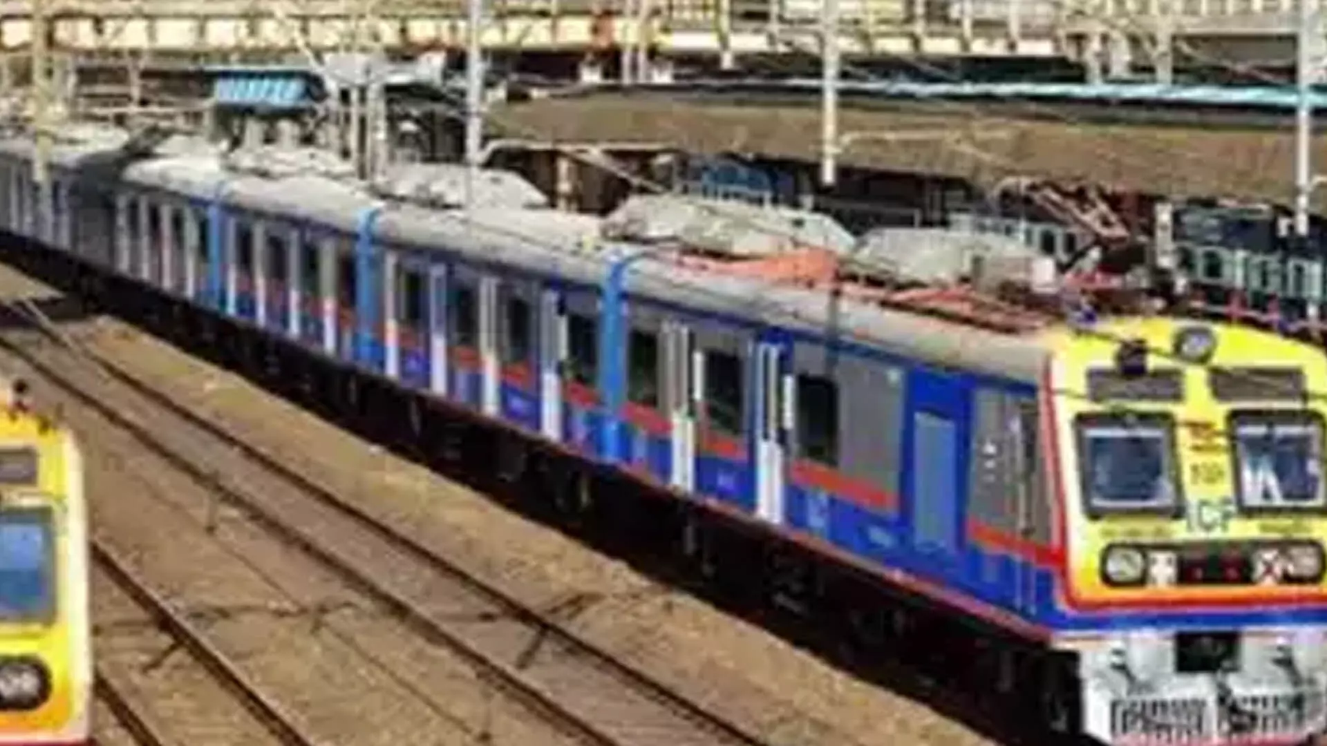 मध्य रेलवे  यात्रियों की भीड़ को कम करने, उत्तर प्रदेश में 156 ग्रीष्मकालीन स्पेशल  घोषणा की