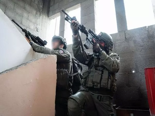 इजरायली सेना ने अस्पताल परिसर के अंदर करीबी मुकाबले में हमास के आतंकवादियों को मार गिराया