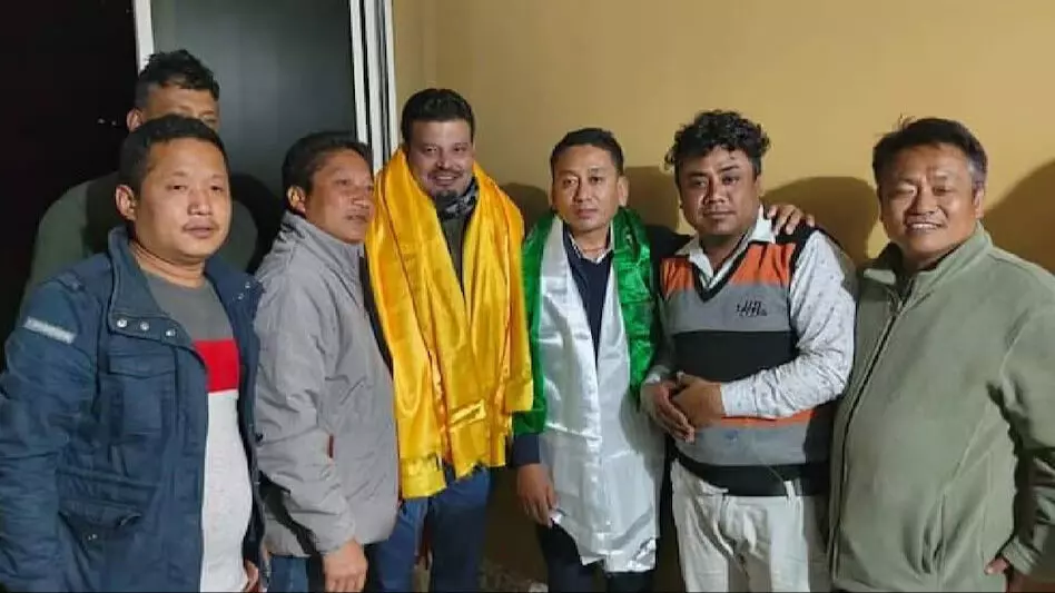 सिक्किम क्रांतिकारी मोर्चा के युवा महासचिव 6 अन्य लोगों के साथ एसडीएफ में शामिल