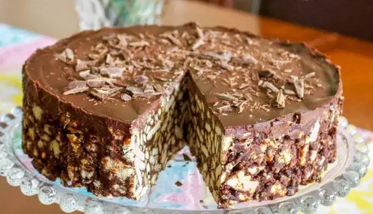 रेसिपी- स्वादिष्ट चॉकलेट बिस्किट केक