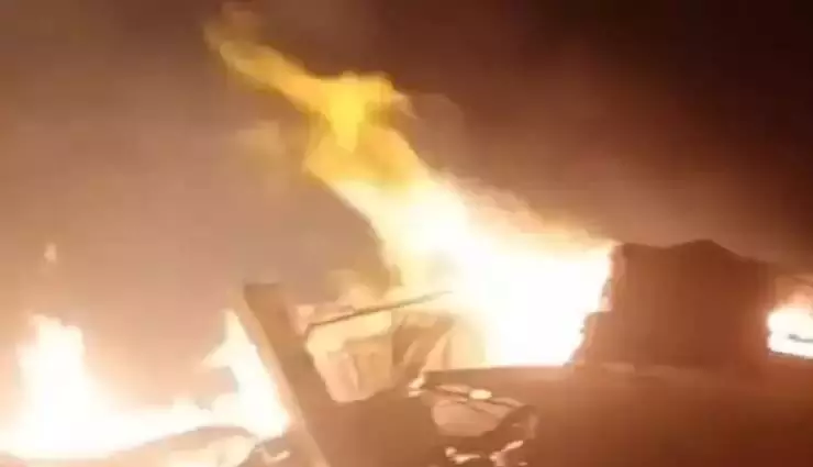 रंगारेड्डी जिले में कपास के गोदाम में लगी आग
