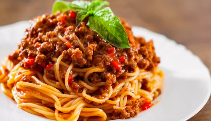 रेसिपी- स्पेगेटी बोलोग्नीज़ बनाने में आसान