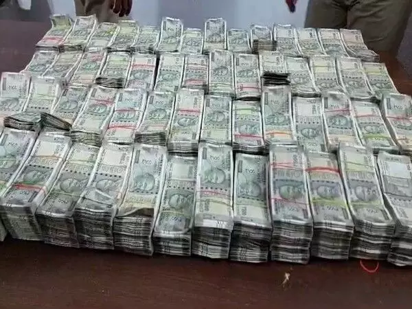 अनंतपुर में 1.31 करोड़ रुपये की बेहिसाब नकदी जब्त, 3 गिरफ्तार