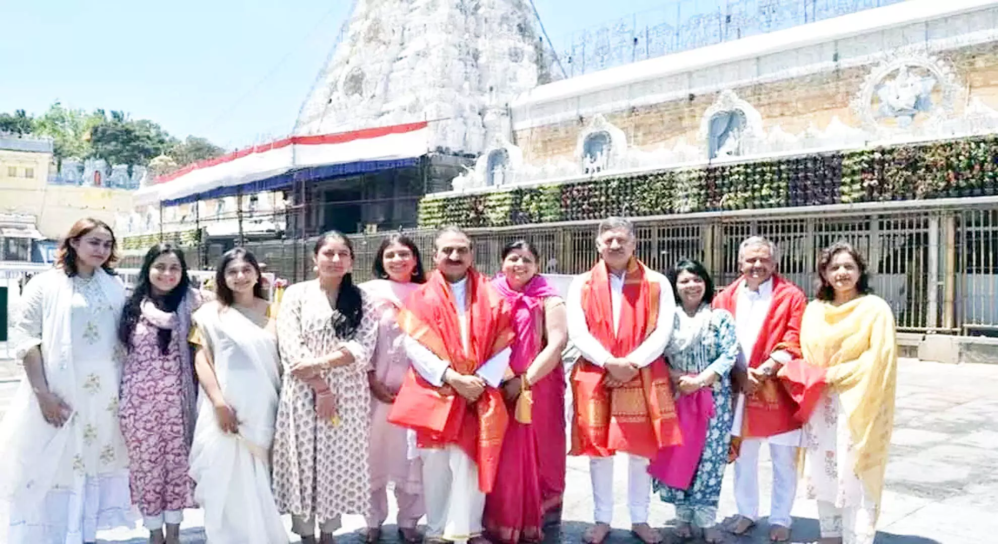 हिमाचल प्रदेश के मुख्यमंत्री ने तिरुमाला का दौरा किया