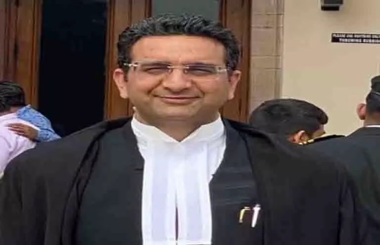 वकील गौरव भाटिया से कोर्ट में बदसलूकी, हड़तालरत वकीलों पर आरोप